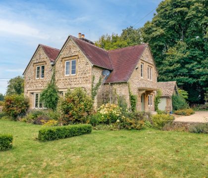 Cotswold Cottage - StayCotswold