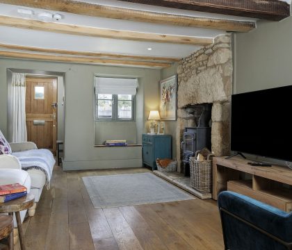 Little Haven Sitting Room - StayCotswold