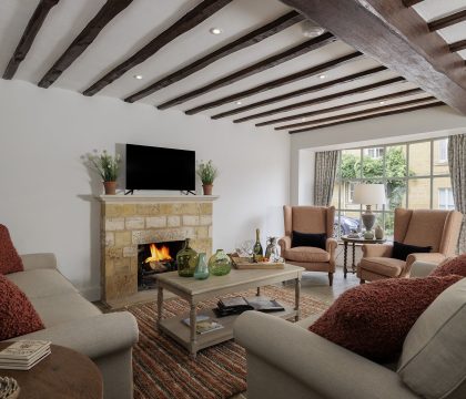 Pilgrim Cottage Sitting Room - StayCotswold