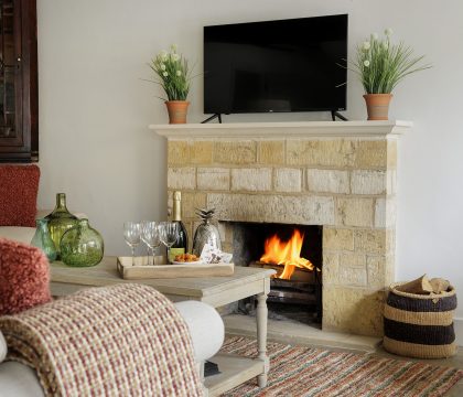 Pilgrim Cottage Sitting Room - StayCotswold
