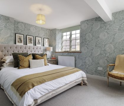 Pilgrim Cottage Master Bedroom - StayCotswold