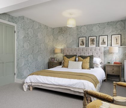 Pilgrim Cottage Master Bedroom - StayCotswold