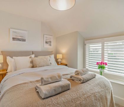 2 Bottom End Bedroom 2 - StayCotswold
