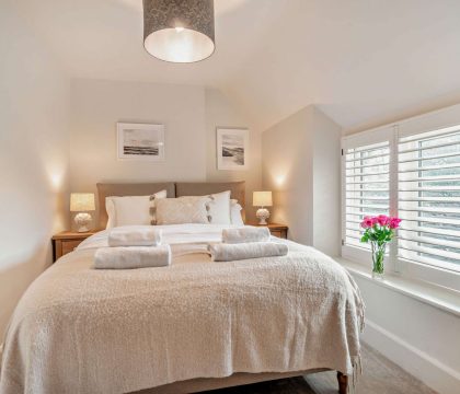 2 Bottom End Bedroom 2 - StayCotswold