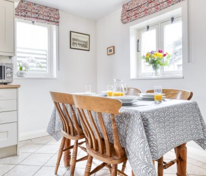 Punch Barn Kitchen - StayCotswold