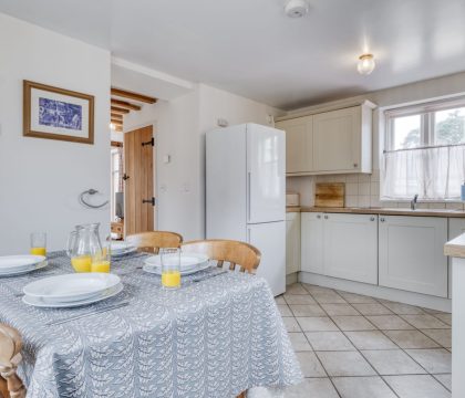 Punch Barn Kitchen - StayCotswold