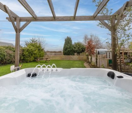 Holly Tree Cottage Garden - StayCotswold