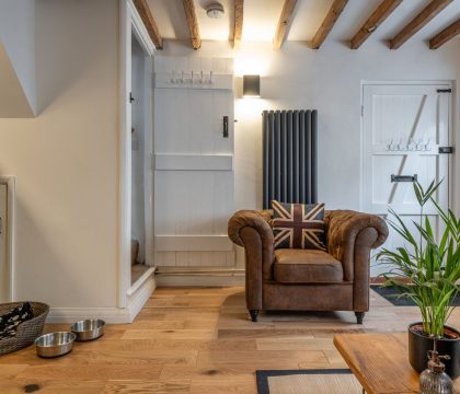 The Snug Sitting Room - StayCotswold