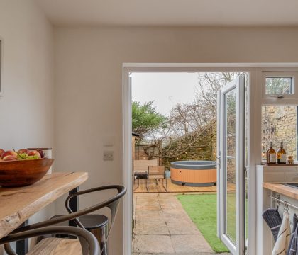 The Snug Kitchen - StayCotswold
