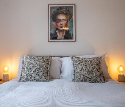 The Snug Bedroom 2 - StayCotswold