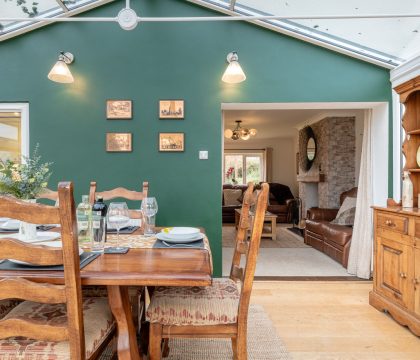 Holly Tree Cottage Sun Room- StayCotswold