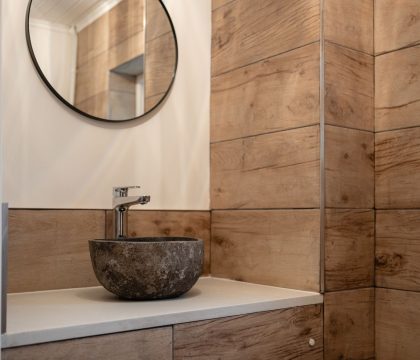 Holly Tree Cottage Cloakroom- StayCotswold