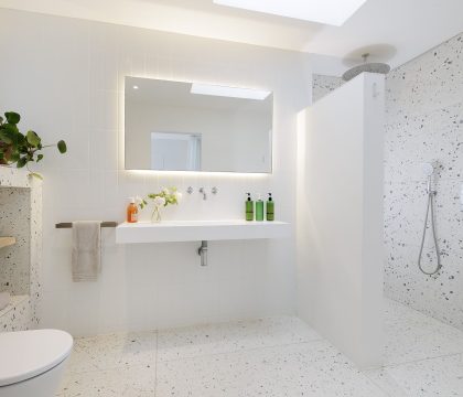 The Lodge Wet Room - StayCotswold