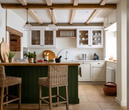 Apple Tree Cottage, Daglingworth kitchen  - Stay Cotswold