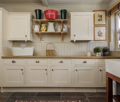 Gardeners Cottage Utility - StayCotswold