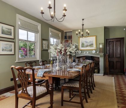 Gardeners Cottage Dining Room - StayCotswold