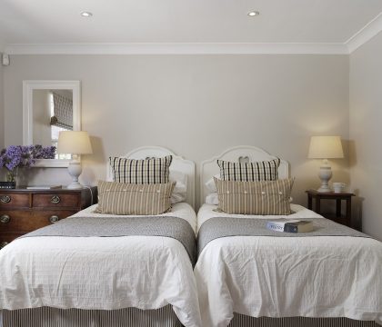 Gardeners Cottage Bedroom 2 - StayCotswold