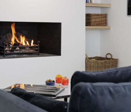 The Lodge Sitting Area - StayCotswold