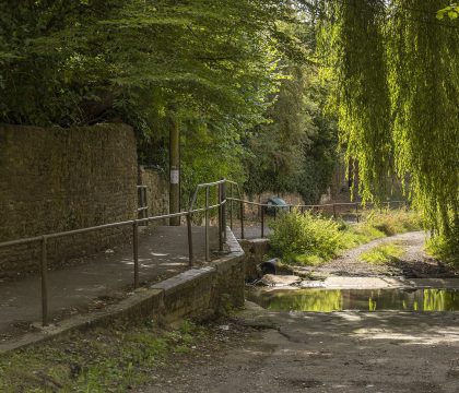 The Barn By The Ford - StayCotswold