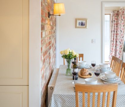Blossom Barn Dining Room - StayCotswold 