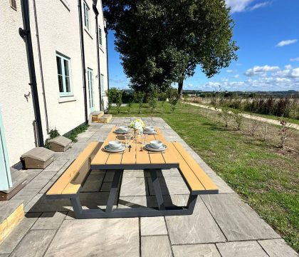 Riverview Outside - StayCotswold