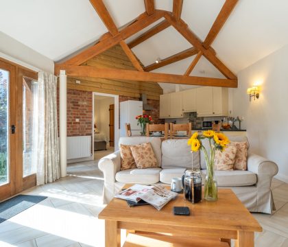Flower Barn Sitting Room - StayCotswold