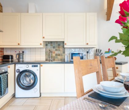 Flower Barn Kitchen - StayCotswold