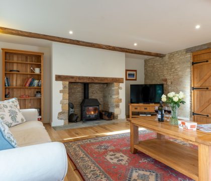 The Barn Sitting Room - StayCotswold