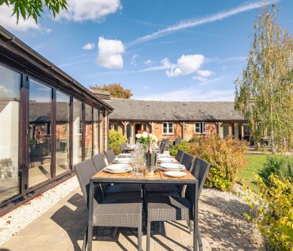 The Barn Communal Garden - StayCotswold