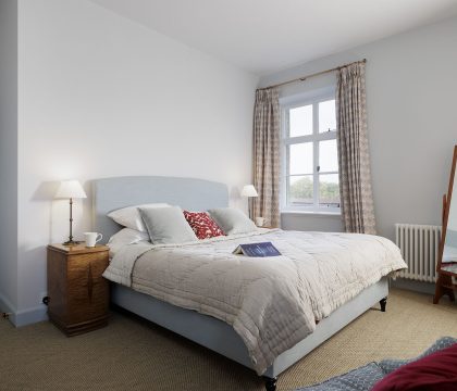 The Old Vicarage Bedroom 2 - StayCotswold