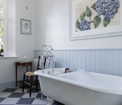 The Old Vicarage Bathroom 2 - StayCotswold