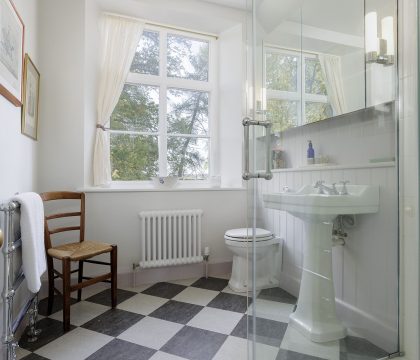 The Old Vicarage Bathroom 3 - StayCotswold