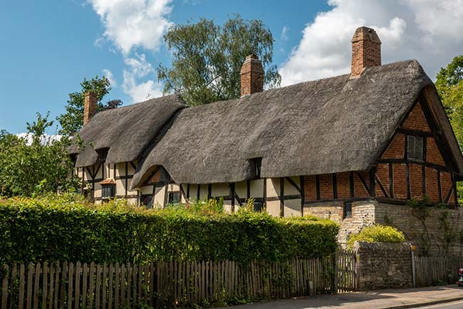 Thatched Holiday Cottage