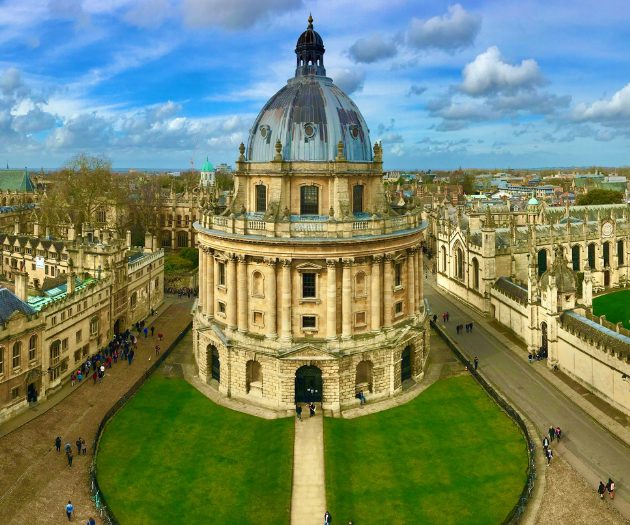 famous oxford university building