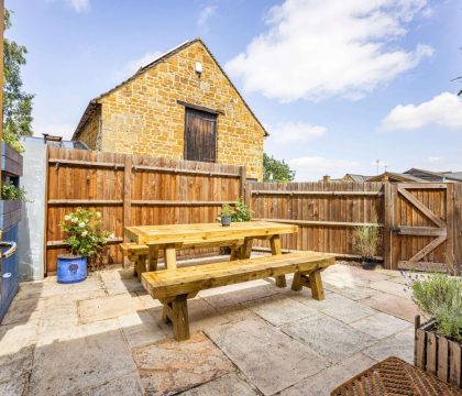 The Old Post Office Patio Garden - StayCotswold