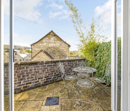 Abbots Cottage Patio - StayCotswold