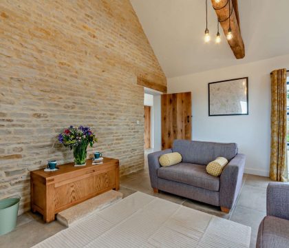 Fox Kitchen Living Area - StayCotswold