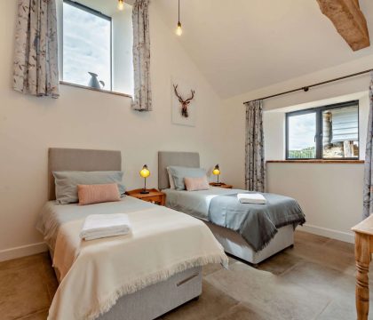 Fox Master Bedroom - StayCotswold