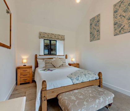 Fox Bedroom 2 - StayCotswold