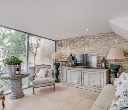The Brewery Sitting Area - StayCotswold