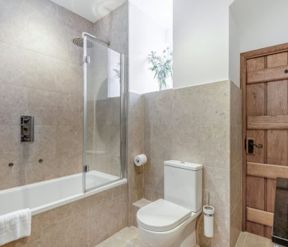 The Brewery Bathroom - StayCotswold