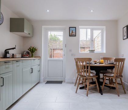 Churn View Kitchen/ Dining Room - StayCotswold