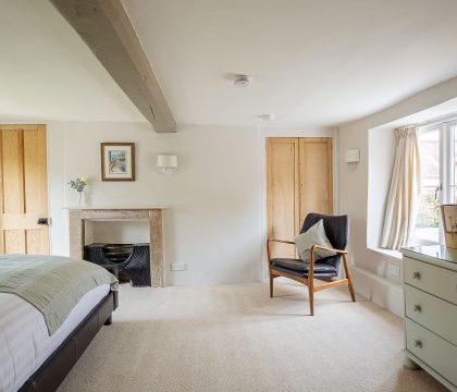 Fuschia Cottage Bedroom 2 - StayCotswold