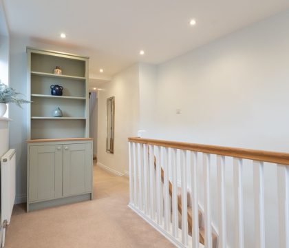 The Old Post Office Cloakroom- StayCotswold