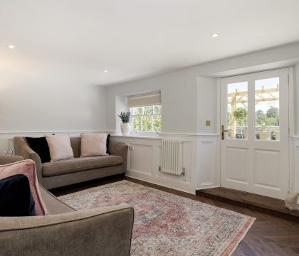 Green Farm Snug - StayCotswold