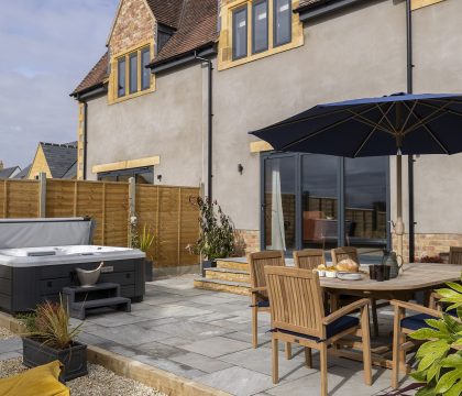 The Old Stores Garden - StayCotswold