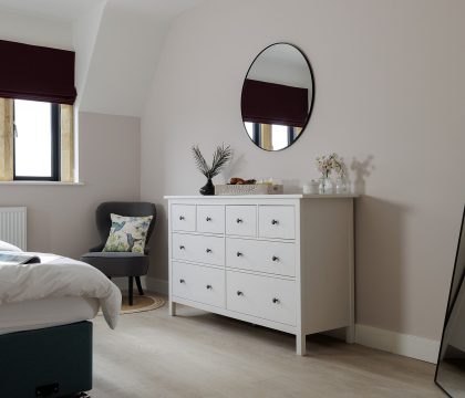 The Old Stores Bedroom 2 - StayCotswold