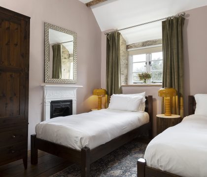 Winterberry Cottage Bedroom 3 - StayCotswold