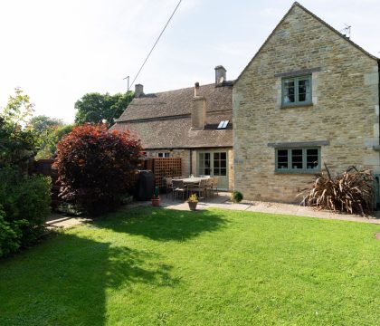 Winterberry Cottage Garden - StayCotswold