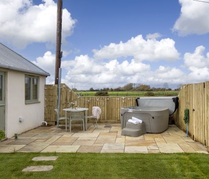 The Stables at Sturt Farm Garden - StayCotswold